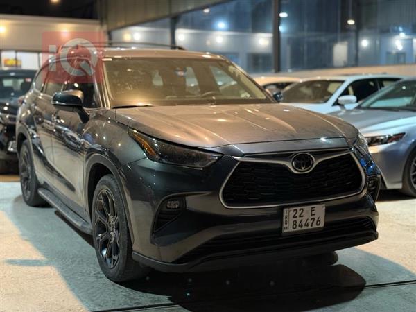 Toyota Highlander 2022 for sale in Iraq - Kirkuk